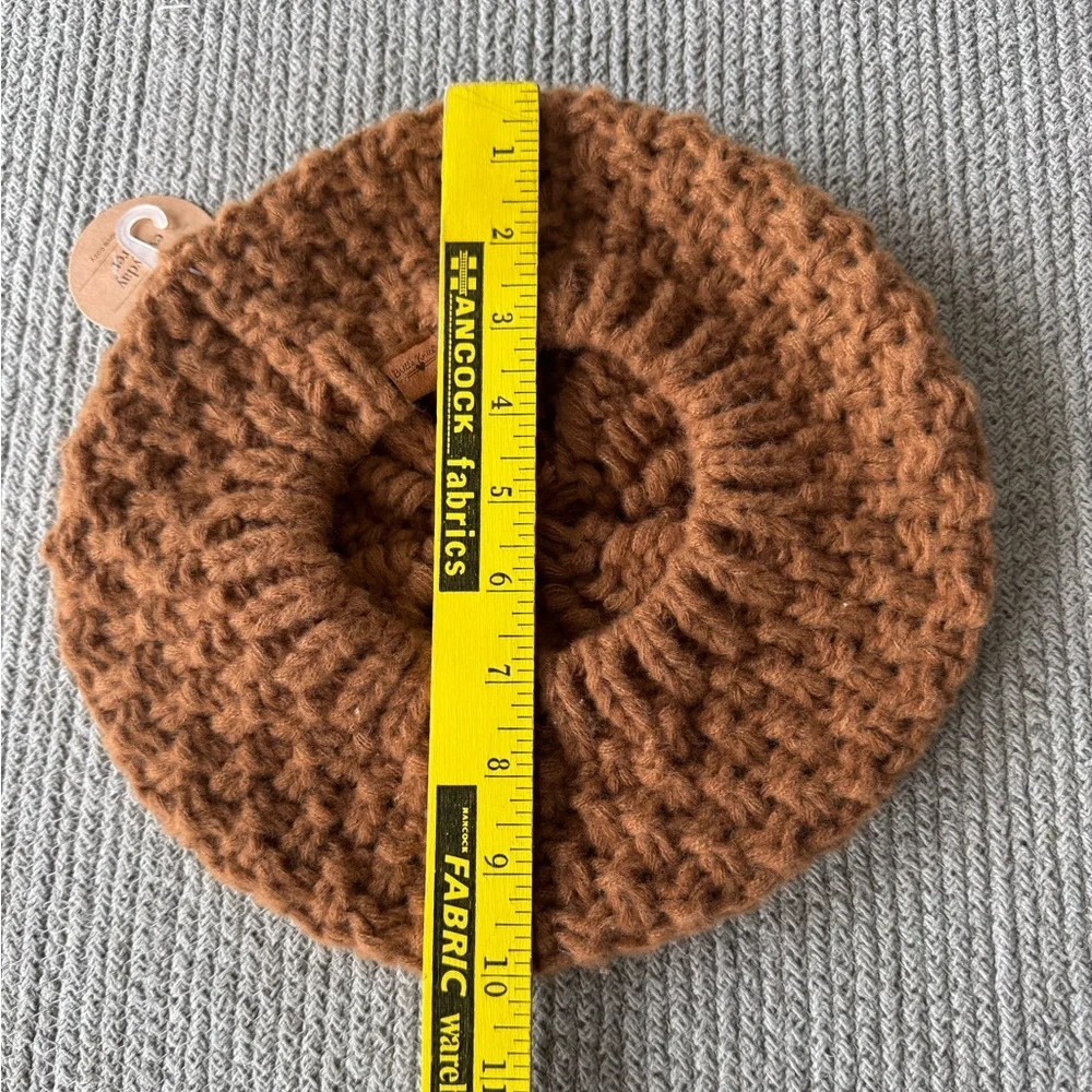 Britt’s Knits Camel Tan Chunky Knit Beret NWT